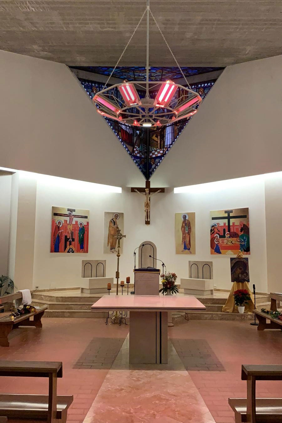 chandelier-PARROCCHIA-S-MARIA-di-Lidardo-in-Po-Badino chandelier-PARROCCHIA-S-MARIA-di-Lidardo-in-Po-Badino
